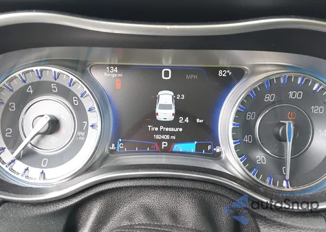 2015 Chrysler 300C from USA, damaged, VIN 2C3CCAEG4FH749716